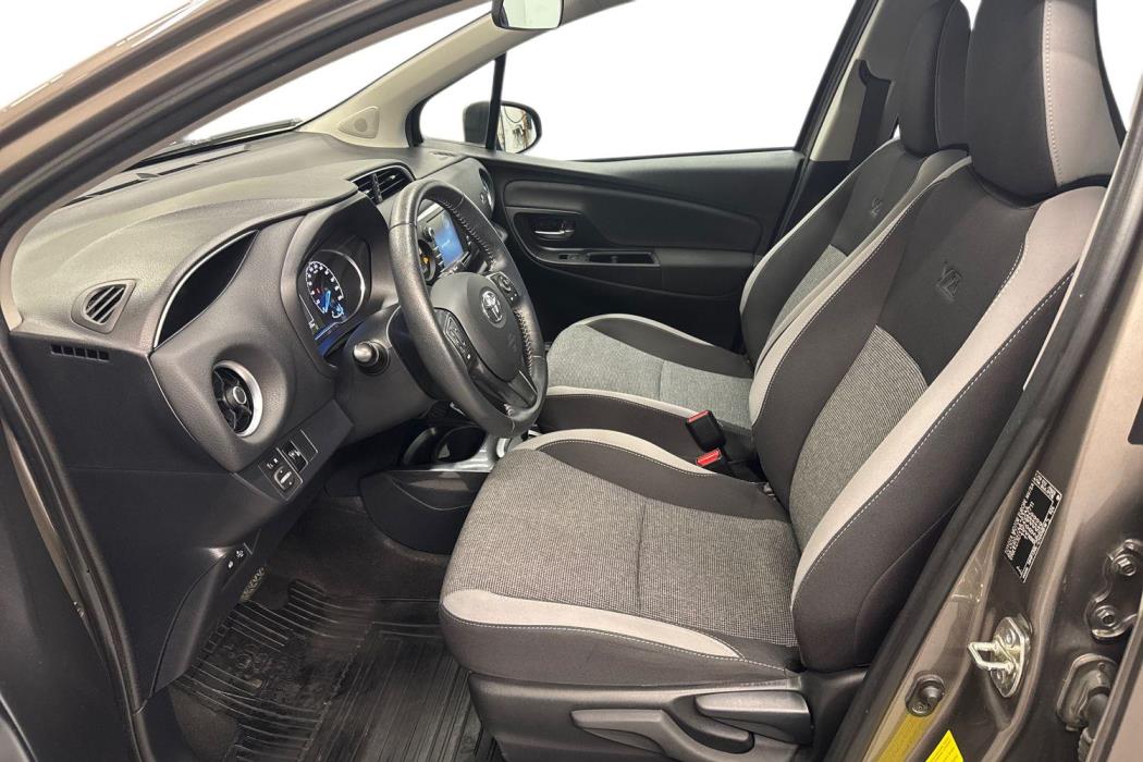 TOYOTA YARIS 2020