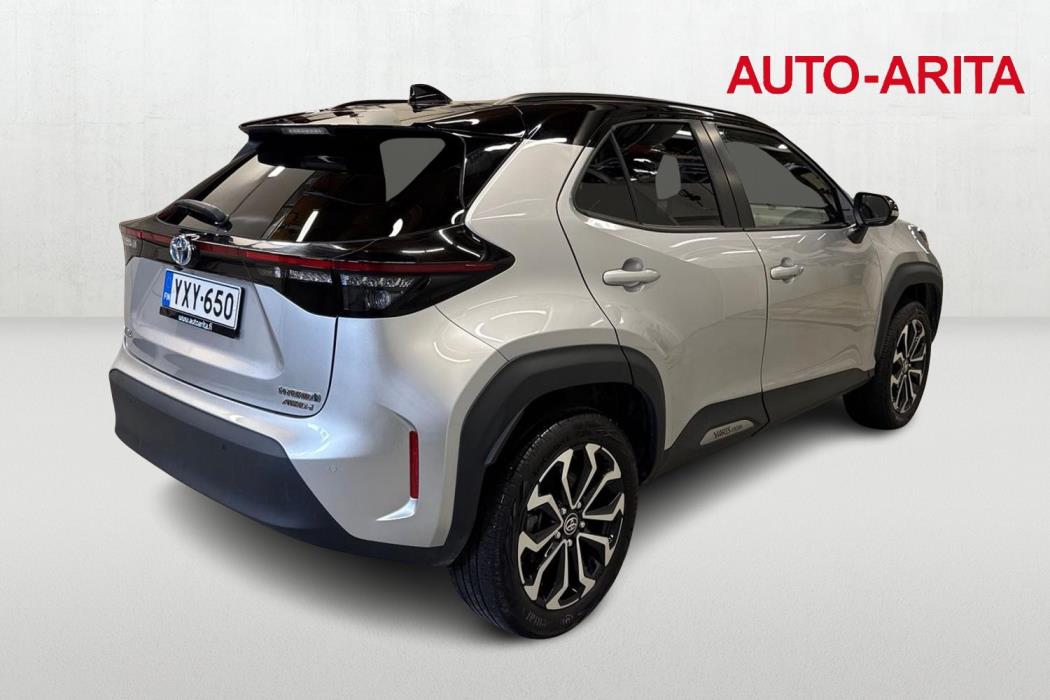 TOYOTA Yaris Cross 2024