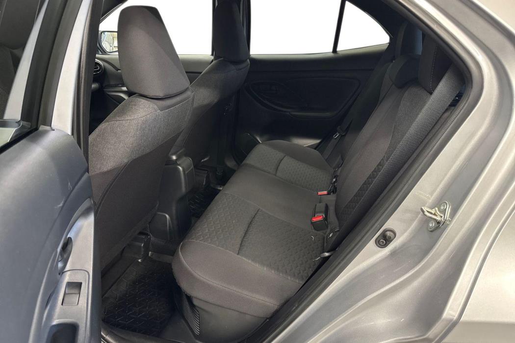 TOYOTA Yaris Cross 2024