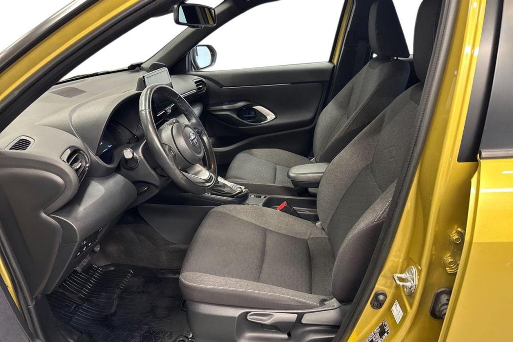 TOYOTA Yaris Cross 2023