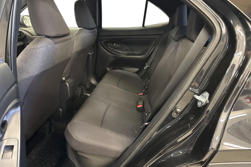 TOYOTA Yaris Cross 2024