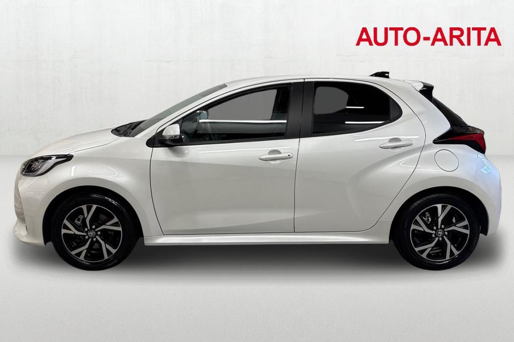 TOYOTA YARIS 2025