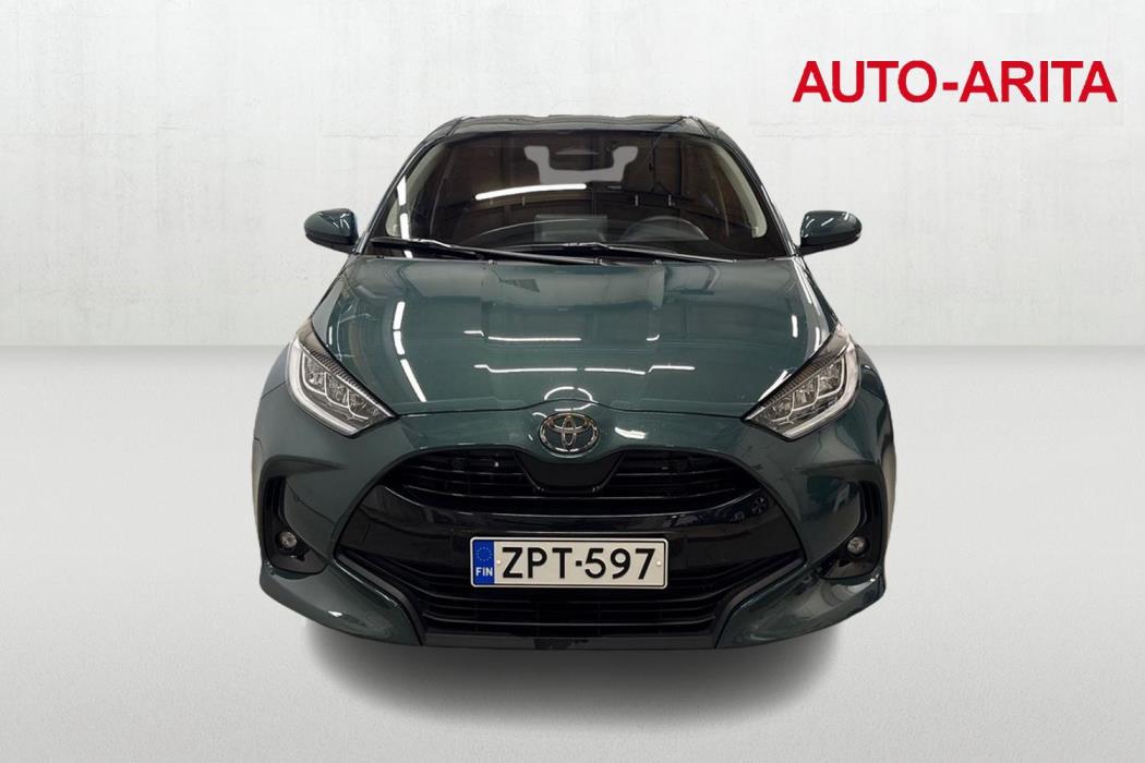 TOYOTA YARIS 2025
