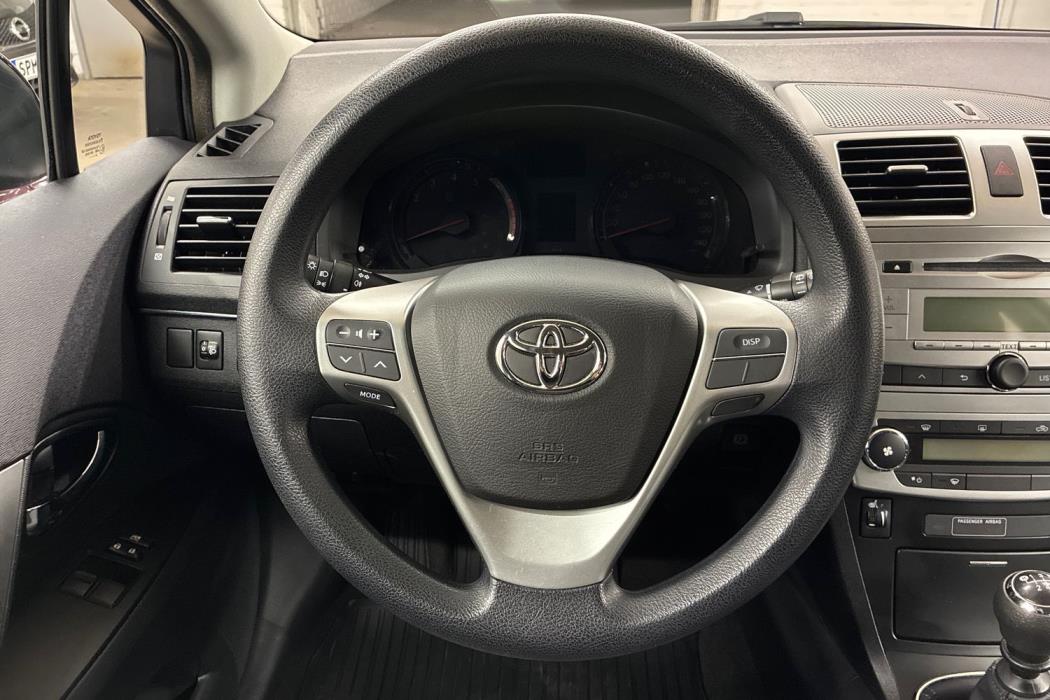Toyota Avensis 2014