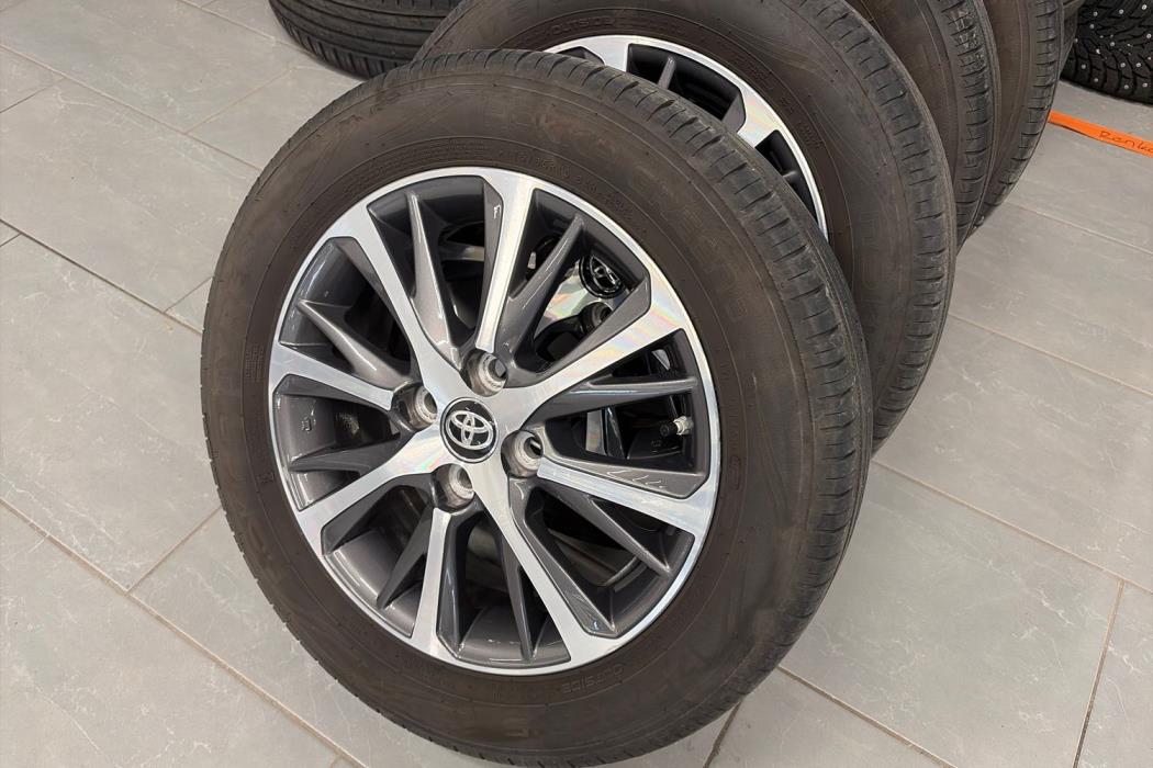 Toyota Yaris 2019