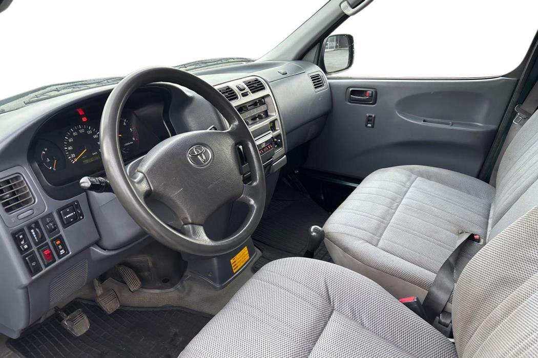 Toyota Hiace 2008