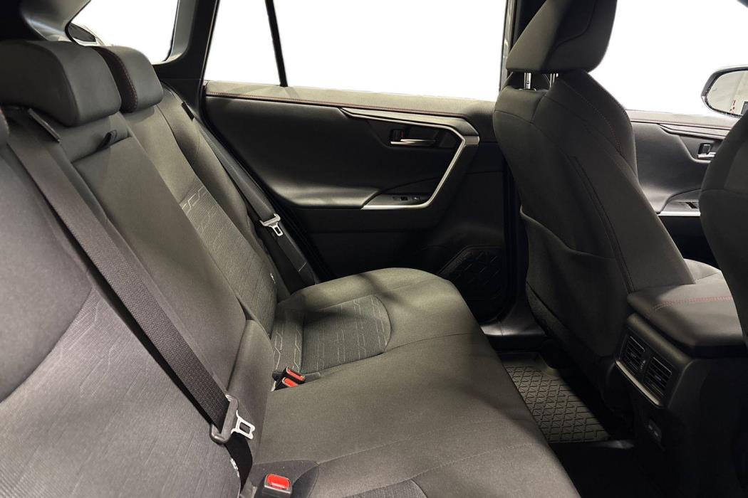 Toyota RAV4 Plug-in 2025