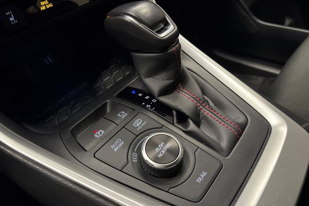 Toyota RAV4 Plug-in 2025