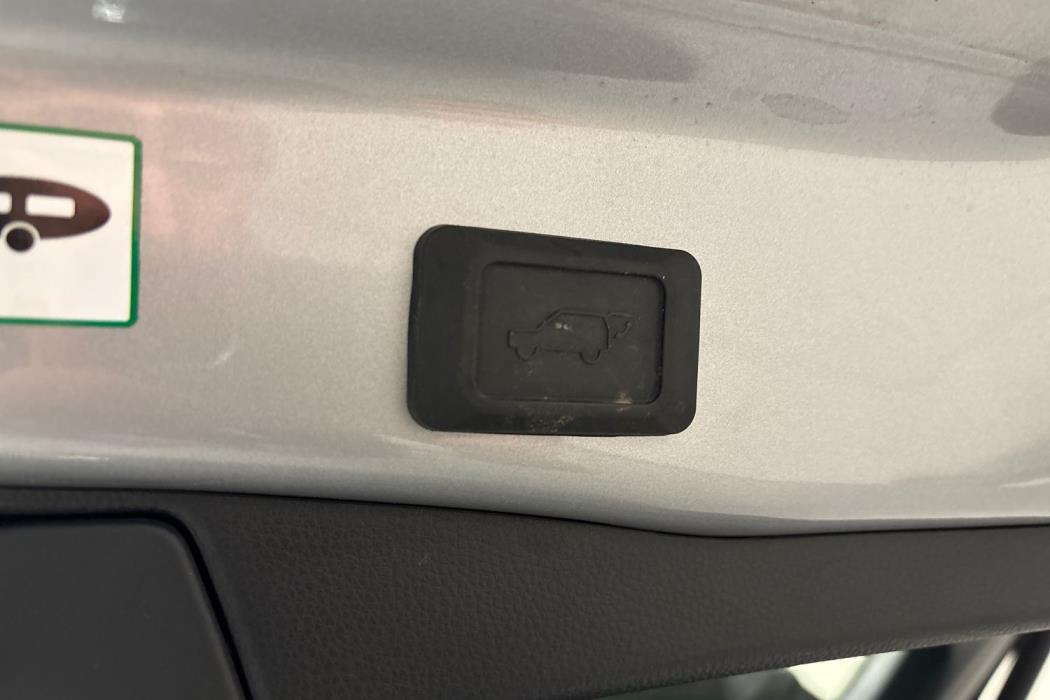 Toyota RAV4 Plug-in 2025