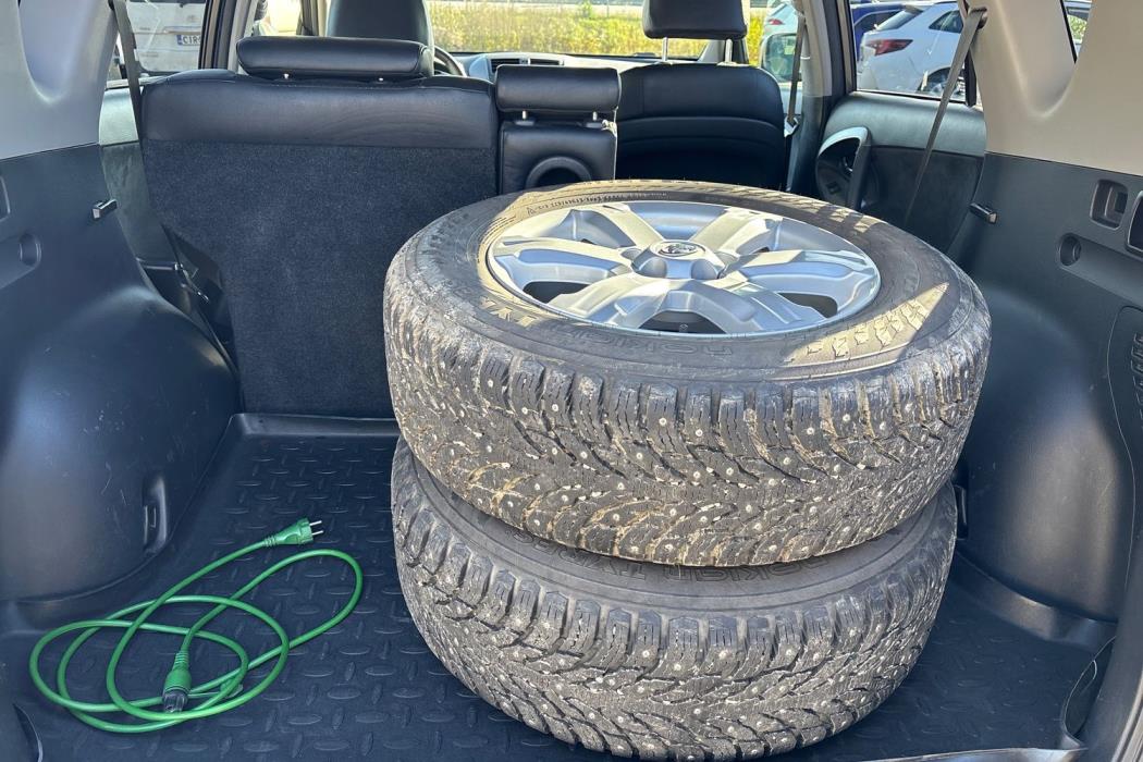 TOYOTA RAV4 2013