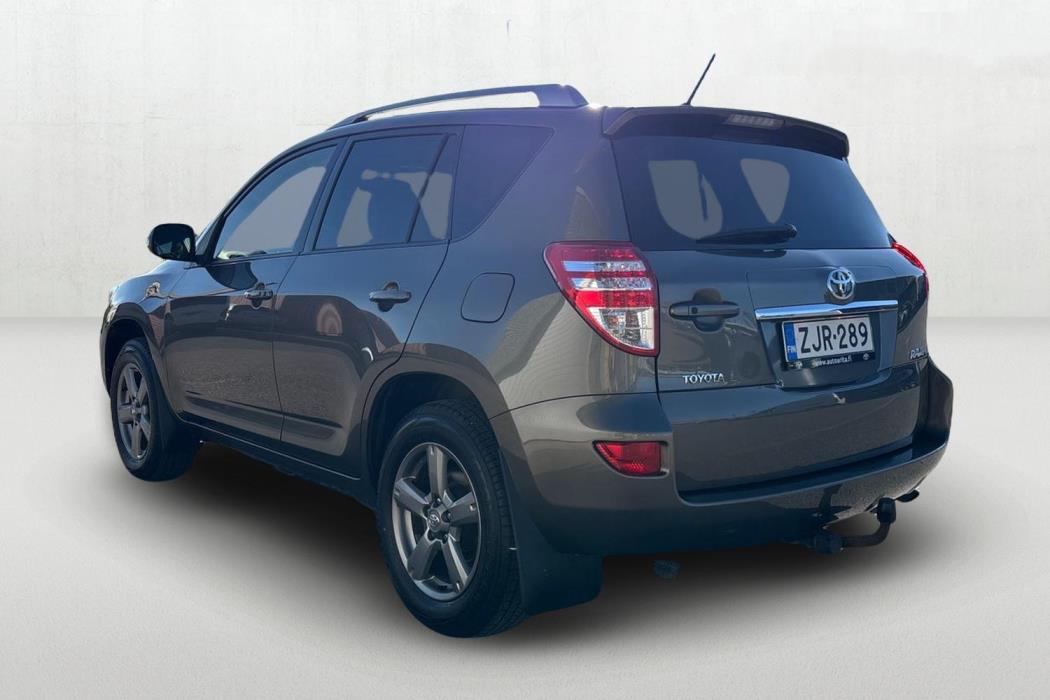 TOYOTA RAV4 2013