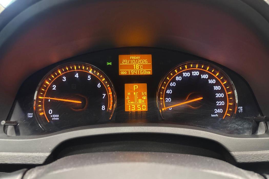 TOYOTA AVENSIS 2011