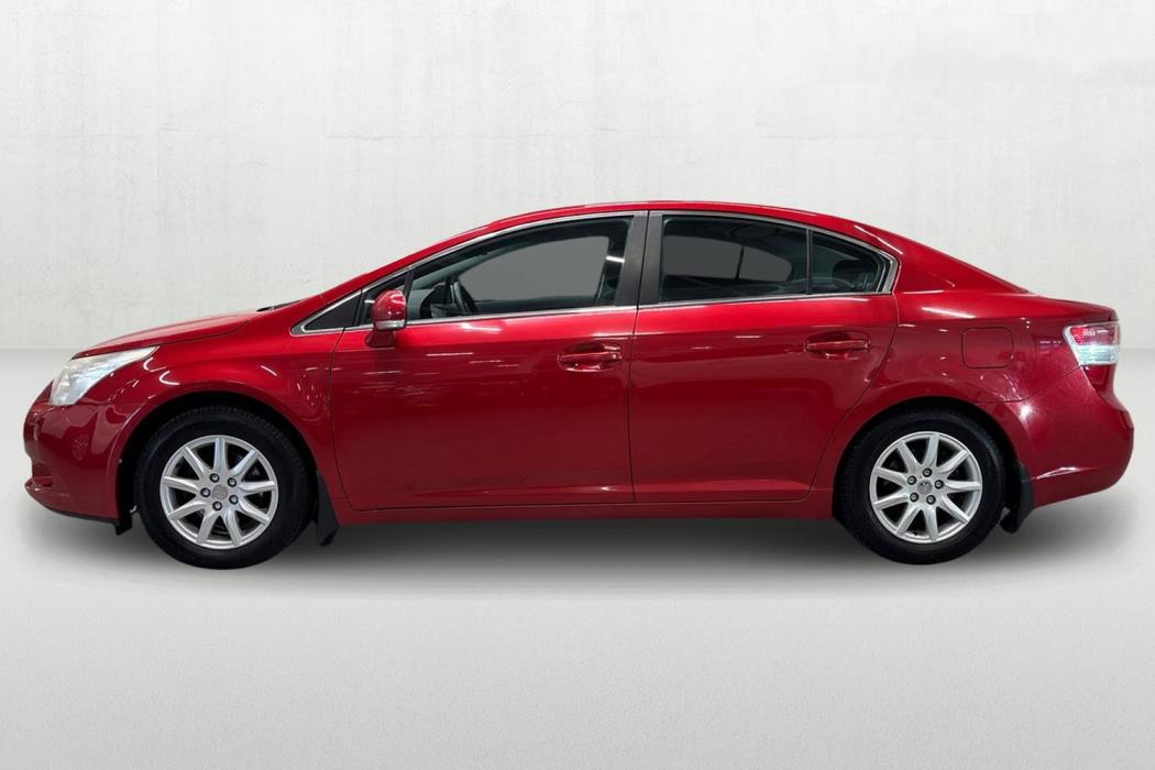 TOYOTA AVENSIS 2011