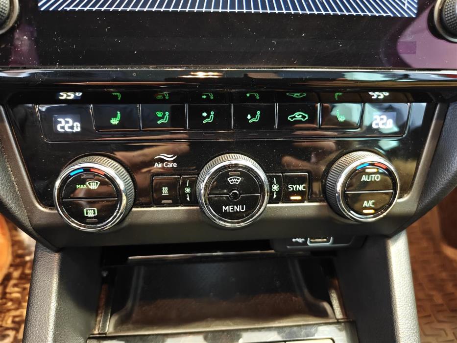 SKODA OCTAVIA 2019