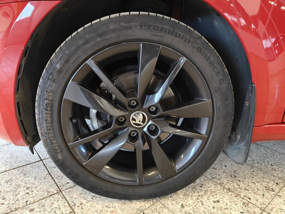 SKODA OCTAVIA 2019