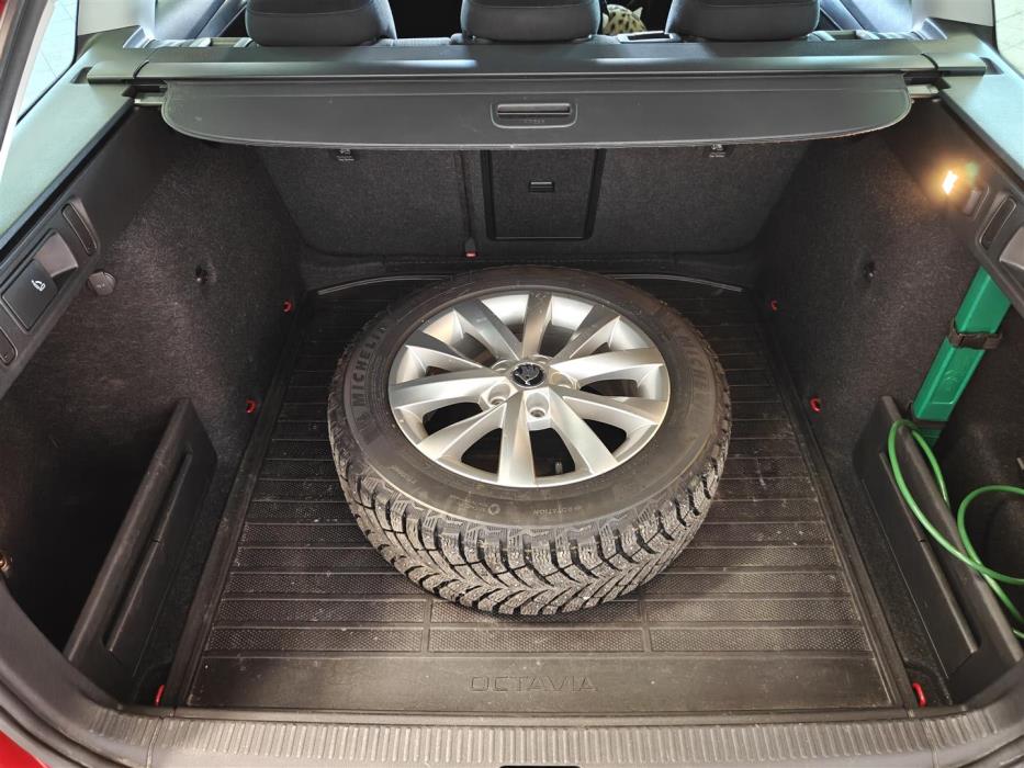 SKODA OCTAVIA 2019