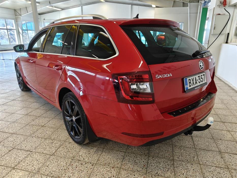 SKODA OCTAVIA 2019