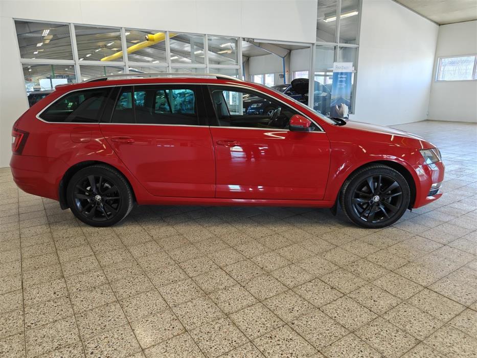 SKODA OCTAVIA 2019