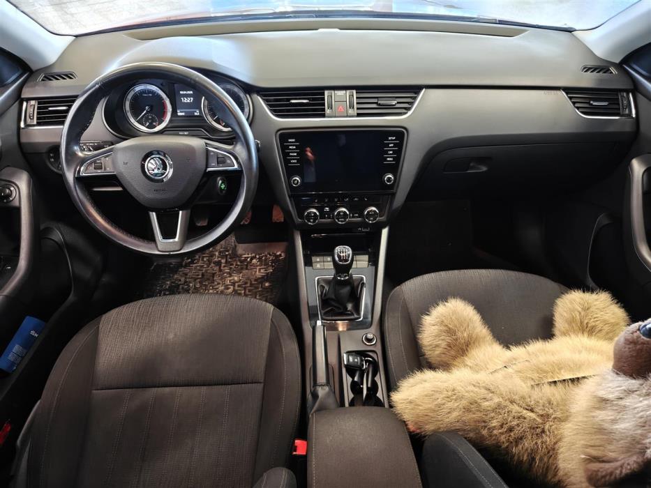 SKODA OCTAVIA 2019
