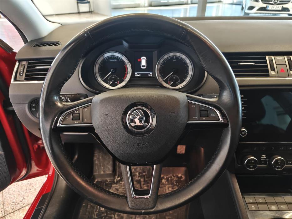 SKODA OCTAVIA 2019