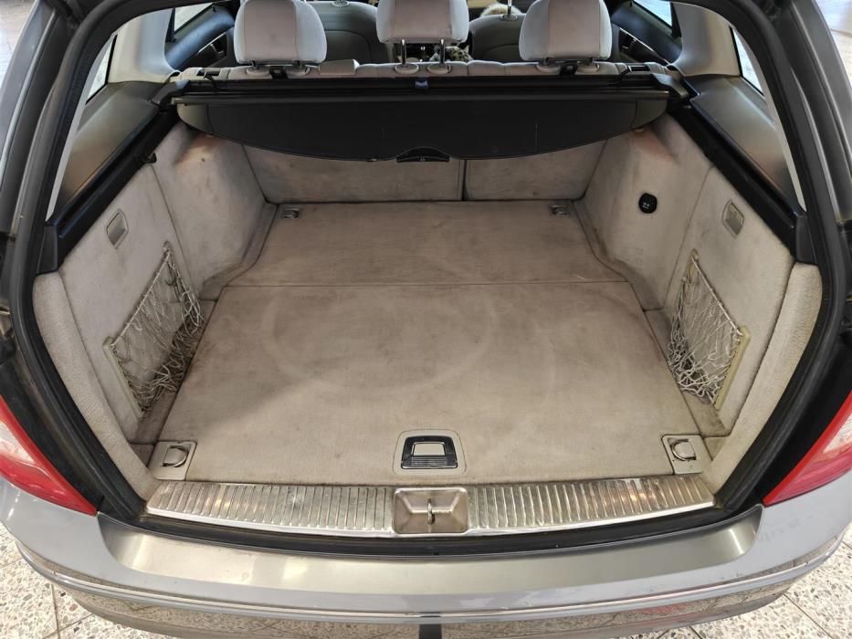 MERCEDES-BENZ C 2009
