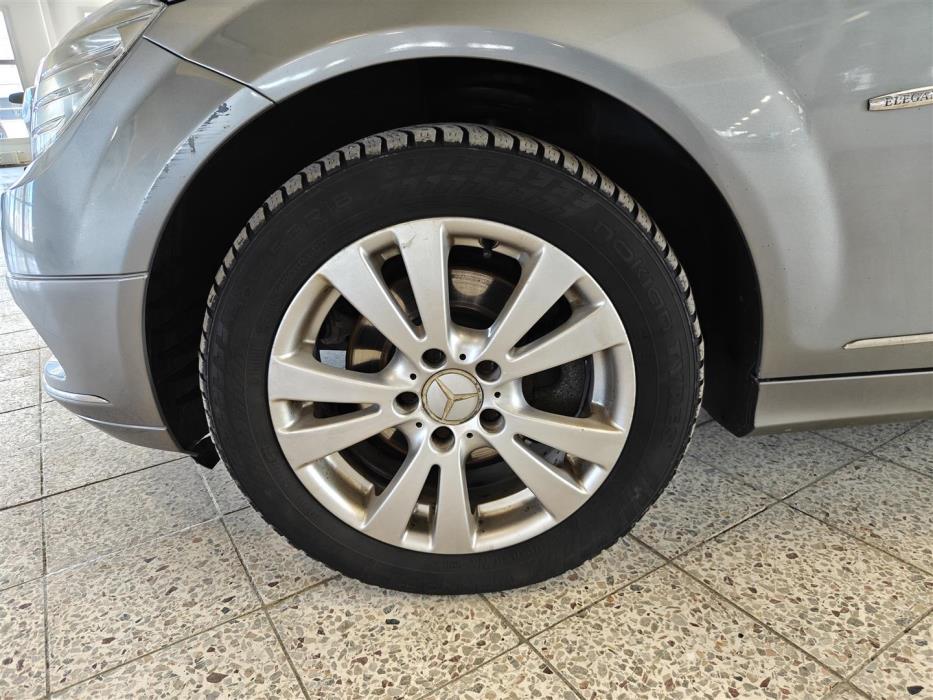 MERCEDES-BENZ C 2009