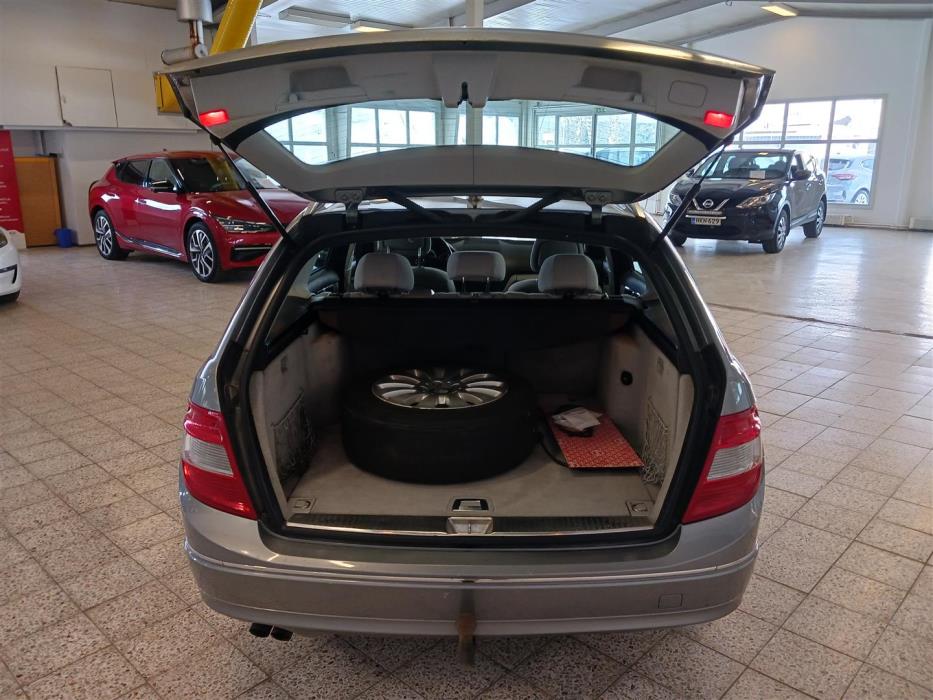 MERCEDES-BENZ C 2009