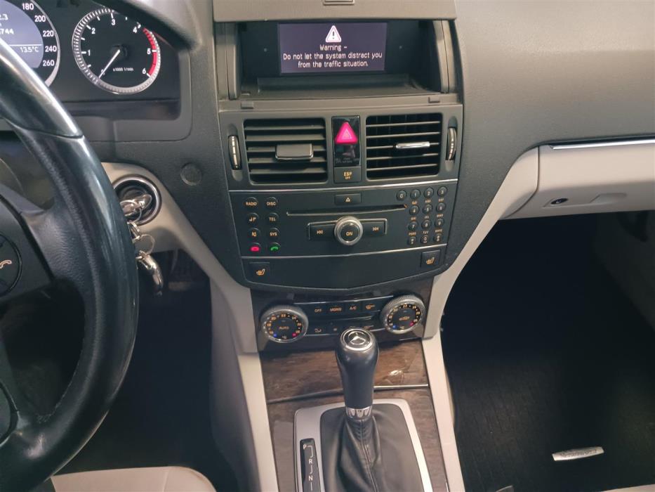 MERCEDES-BENZ C 2009