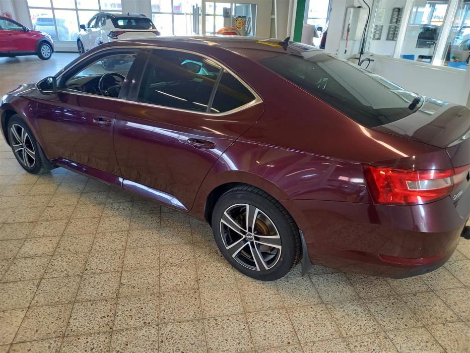 SKODA SUPERB 2015