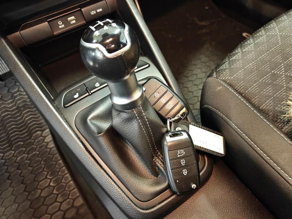 KIA RIO 2018