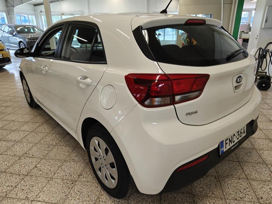 KIA RIO 2018