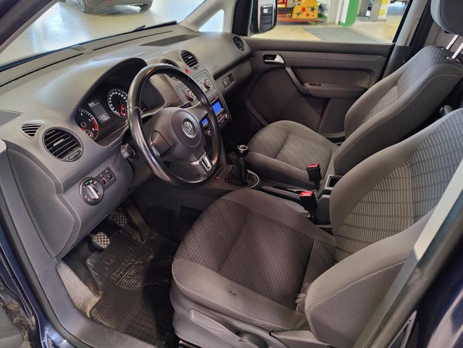 Volkswagen Caddy Maxi 2010