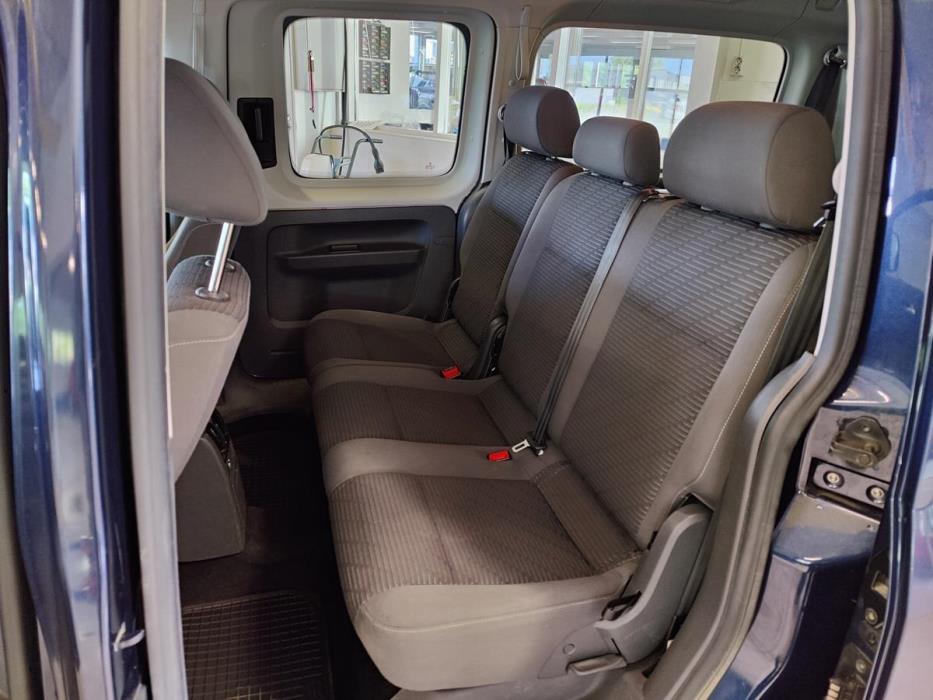 Volkswagen Caddy Maxi 2010