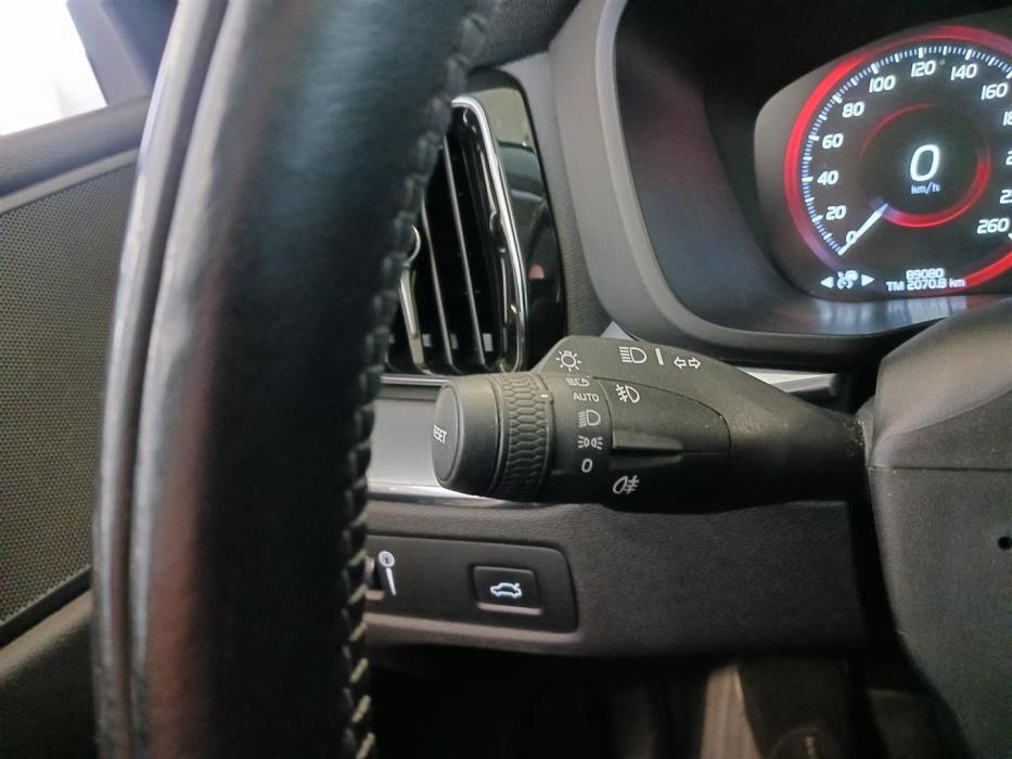 VOLVO XC60 2018