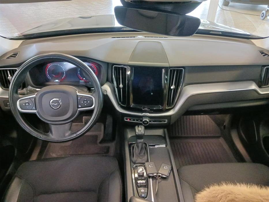 VOLVO XC60 2018