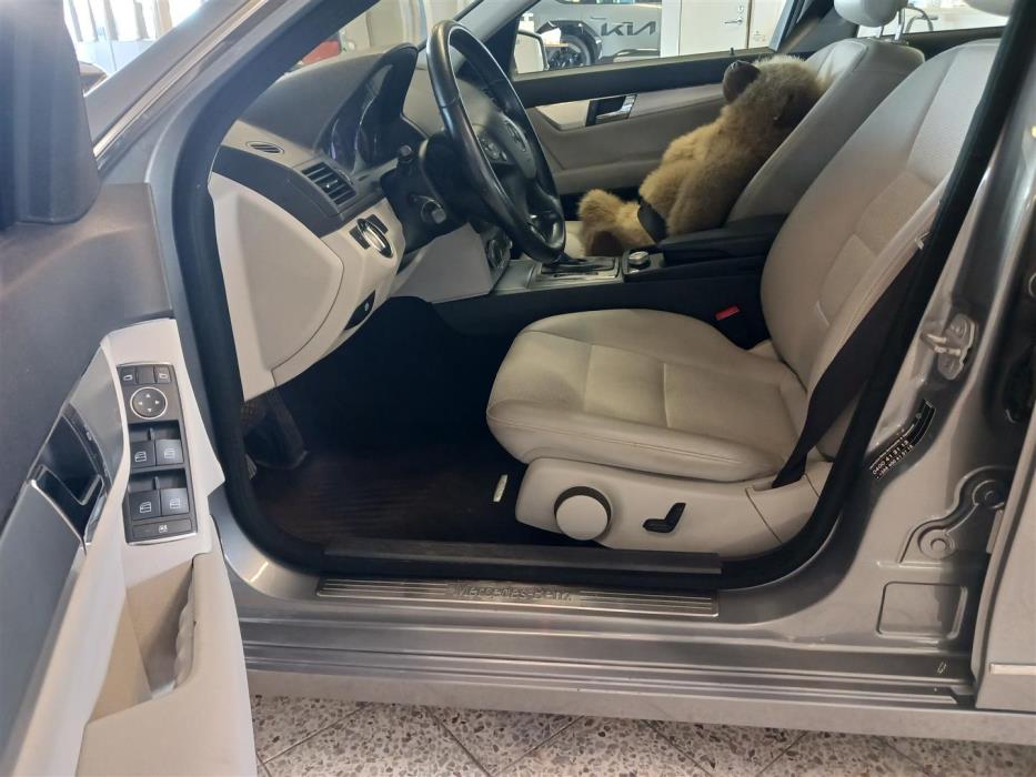 Mercedes-Benz C 2011
