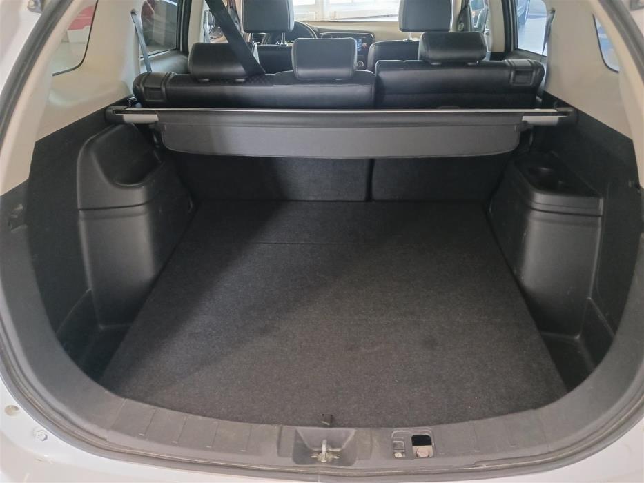MITSUBISHI OUTLANDER 2015