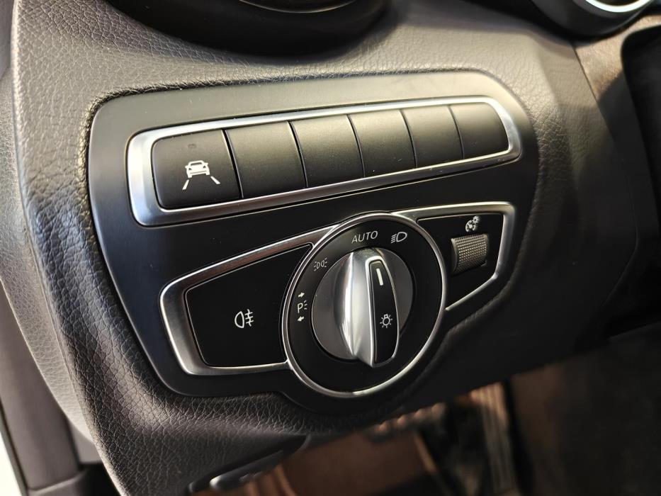 MERCEDES-BENZ C 2020