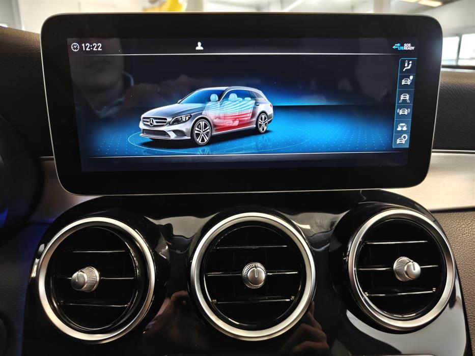 MERCEDES-BENZ C 2020