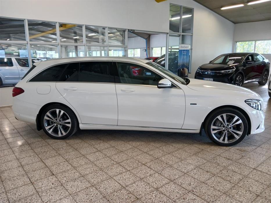 MERCEDES-BENZ C 2020