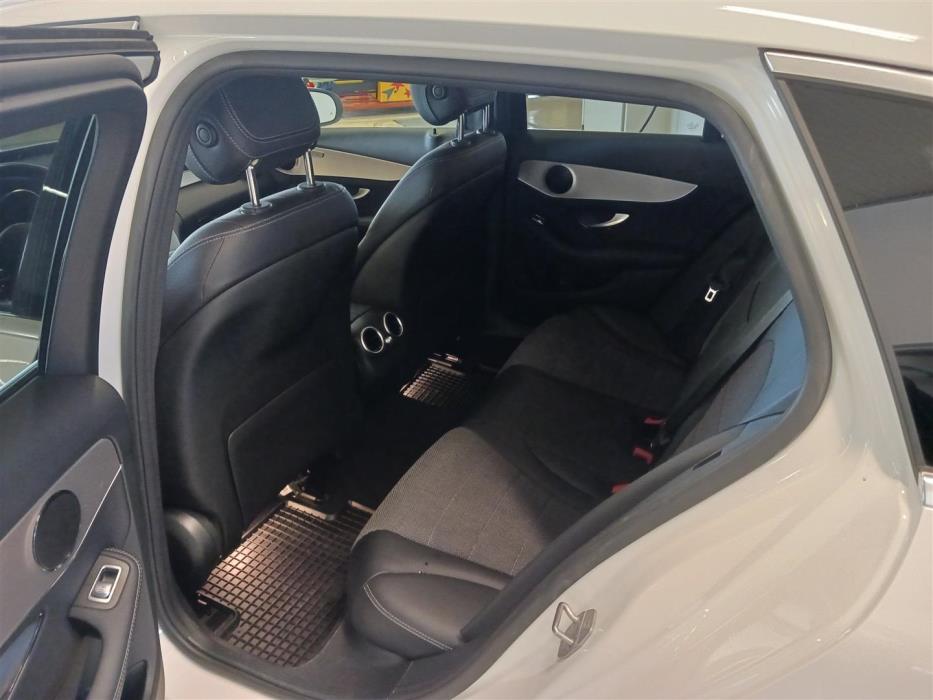 MERCEDES-BENZ C 2020