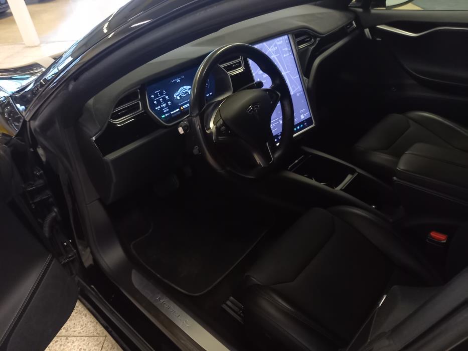 TESLA MODEL S 2017