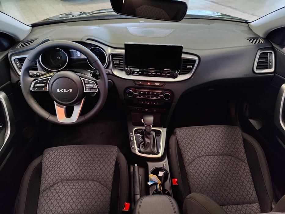 Kia Ceed 2025