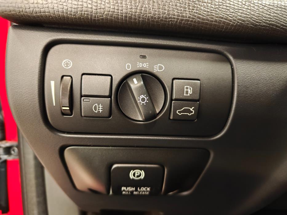 VOLVO XC60 2011