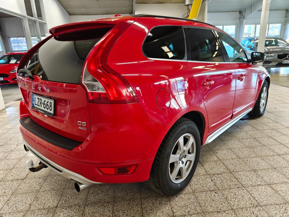 VOLVO XC60 2011