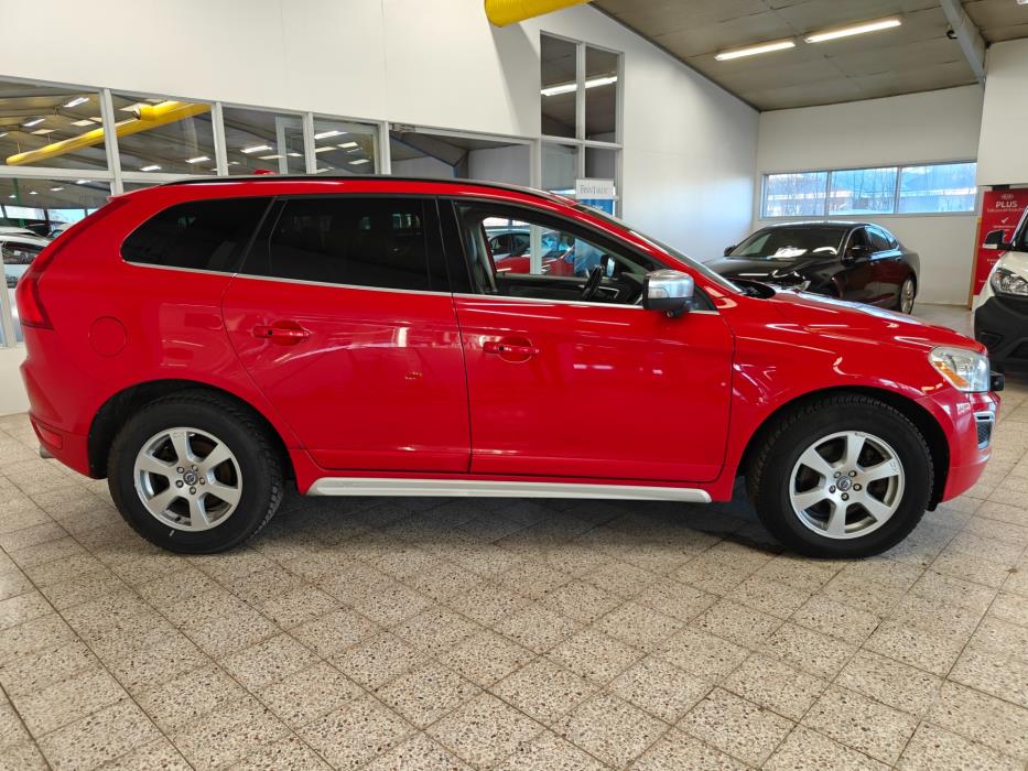 VOLVO XC60 2011