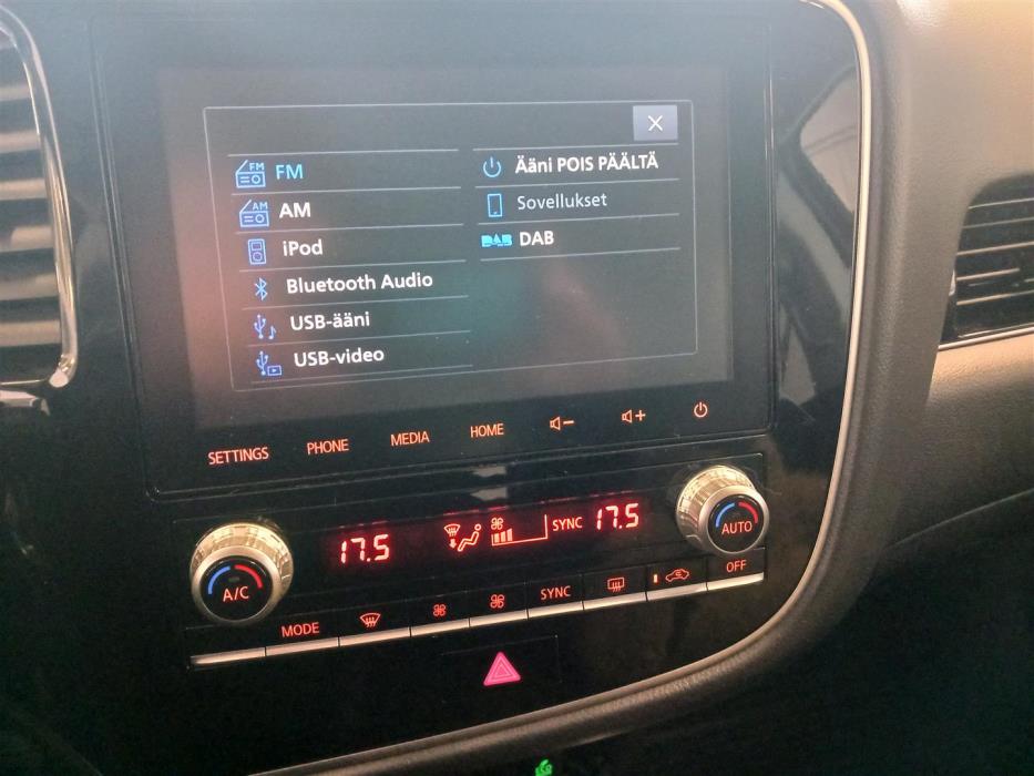 MITSUBISHI OUTLANDER 2020