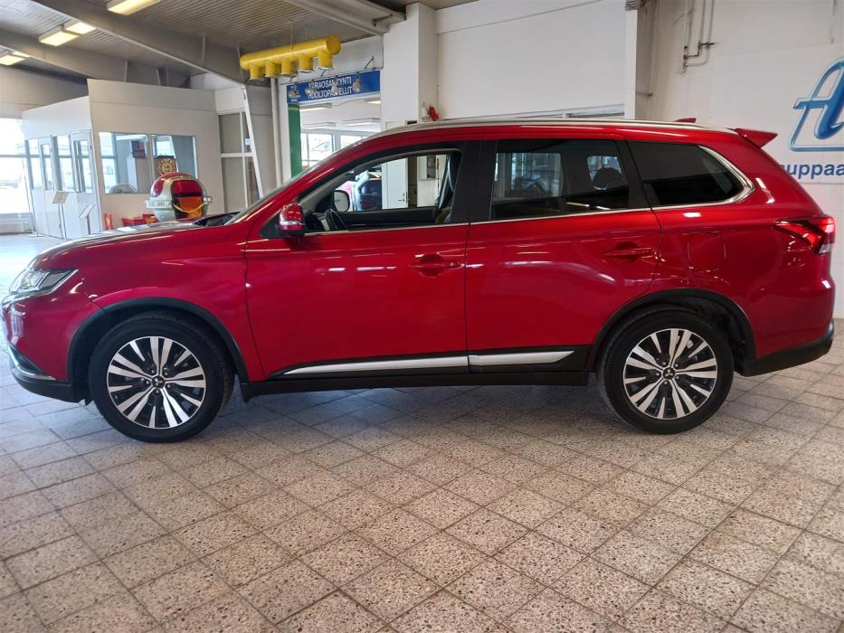 MITSUBISHI OUTLANDER 2020