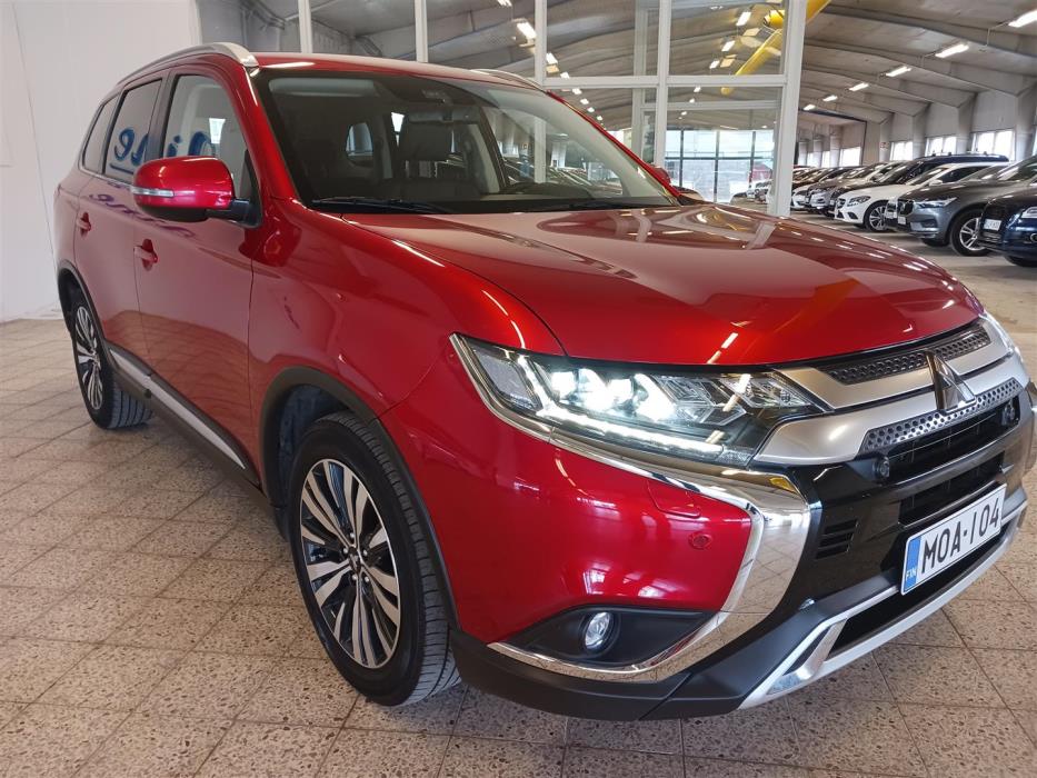 MITSUBISHI OUTLANDER 2020