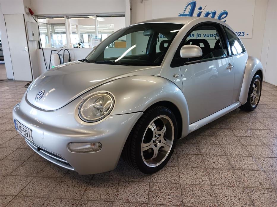 VOLKSWAGEN New Beetle 1999